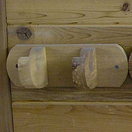 Sauna Towel Hook (2 Hooks, Cedar) | Cedarbrook Sauna + Steam 2HOOK