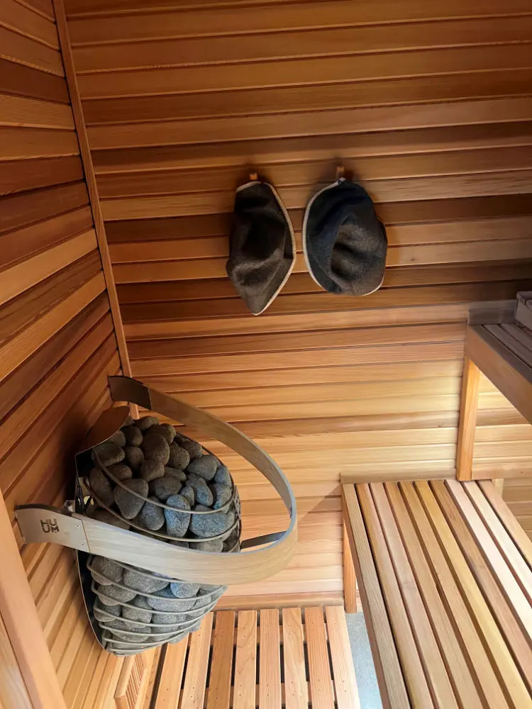 HUUM Drop Guard Rail (Arc) | Cedarbrook Sauna + Steam