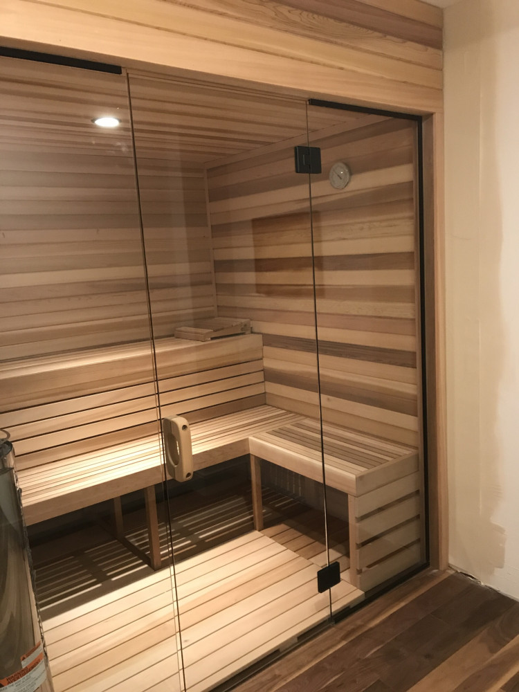 All Glass Sauna Front Wall + Cilindro Heater